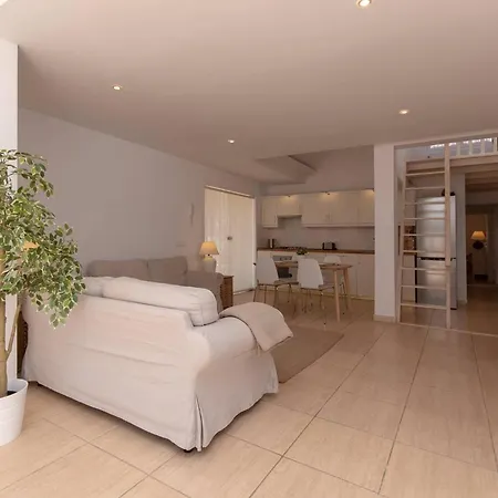Palms 4 - Three Bed Апартаменты